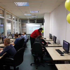 Северный город Норильск приглашает в KIBERone - КИБЕРшкола программирования для детей, компьютерные курсы для школьников, начинающих и подростков - KIBERone г. Арсеньев